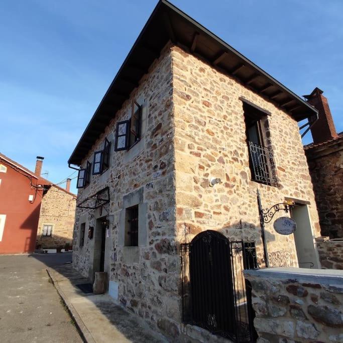 La Casa De La Tina Villa Porquera de Santullan Luaran gambar